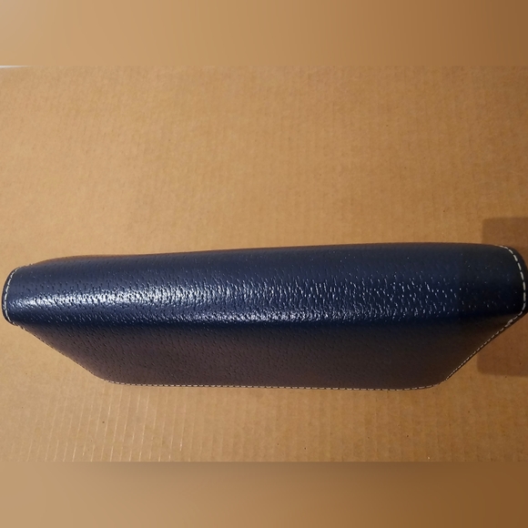 Kate Spade Wallet - Picture 4 of 4